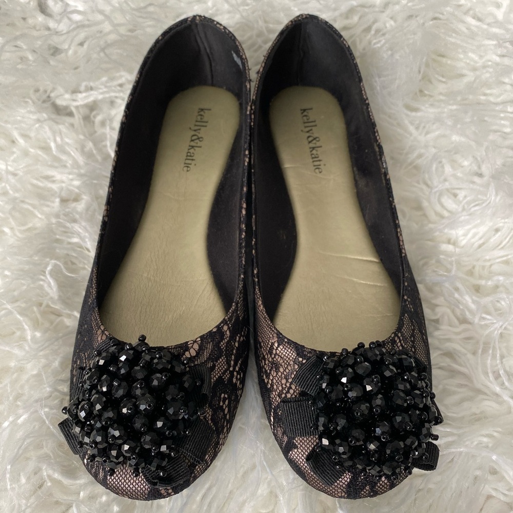Ballet flats 🥿 with decorative toe
